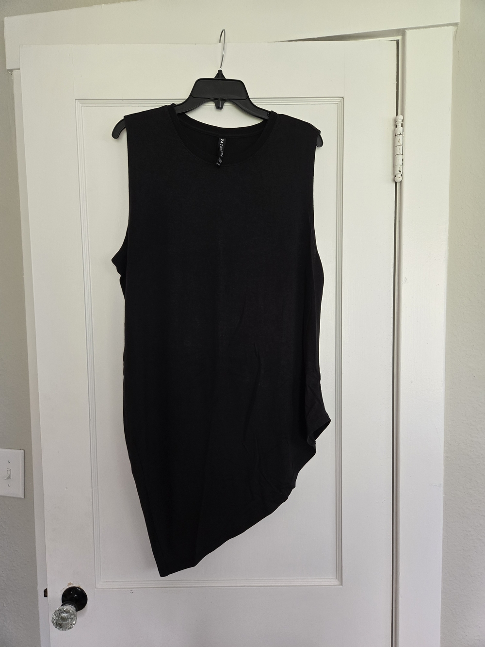 Athleta Black Crewneck Sleeveless Tunic